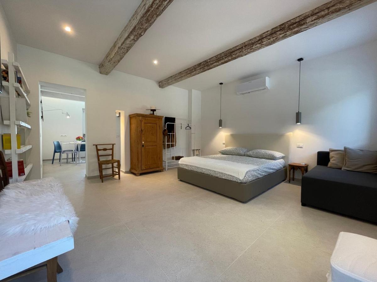 Due Di Tutto Apartment Ферара Екстериор снимка